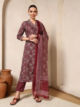 Nehamta - Women Maroon Cotton Rayon Kurta with Pant and Dupatta