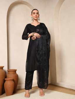 Nehamta - Women Black Muslin Kurta with Pant and Dupatta
