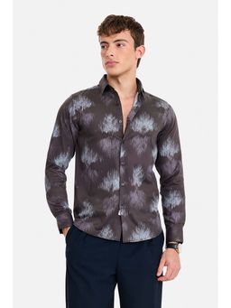 Snitch - Men Charcoal Abstract Full Sleeves Slim Casual Shirt