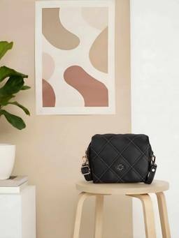 Metro - Women Black Casual Handbag