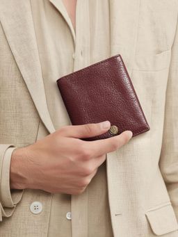 Hidesign - OKAVANGO W1 Genuine Leather Men Maroon Bi-Fold Wallet (S)