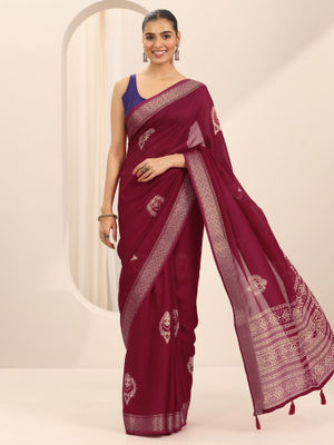 Red Tribal Printed Silk Blend Saree With Unstitched Blouse Piece