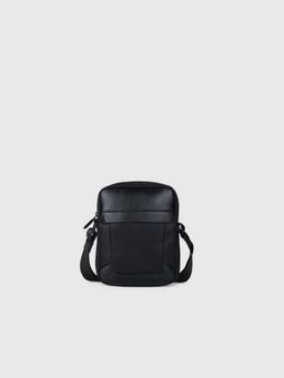 CARPISA ITALIA - CARPISA Gregor Go Men Crossbody Sling Bag - Black (S)