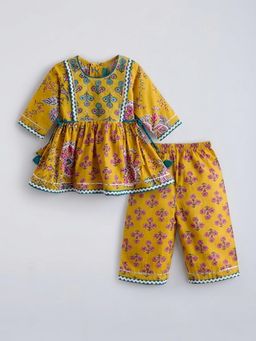 Hopscotch - Floral Embroidered Lacing and Pant and Kurta
