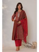 Red color option, Sold out, Currently selected