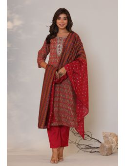 Vastramyaa - Women Red Printed Kurta With Pant And Dupatta (Set of 3)
