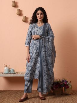 Yufta - Women Grey Cotton Floral V-Neck Kurta with Pant and Dupatta (Set of 3)