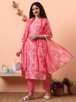 Yufta - Women Pink Cotton Floral V-Neck Kurta with Pant and Dupatta (Set of 3)