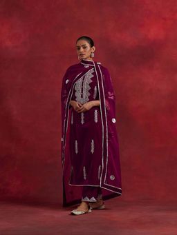 SHAABA CLOTHING - Purple Organza Gota Embroidered Purple Dupatta