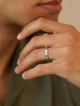 Zavya - Rhodium-Plated Silver Mens Band Ring (Adjustable)