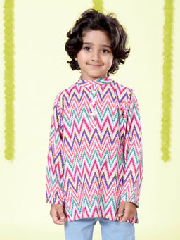 KiddoPanti - Boys Multi-Color Rayon Graphic Zig Zag Printed Short Kurta