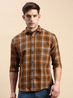 SHOWOFFFF - Men Spread Collar Mustard Slim Fit Checked Shirt