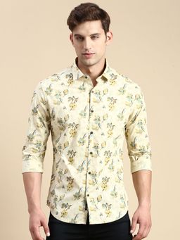 SHOWOFFFF - Men Spread Collar Yellow Slim Fit Printed Shirt