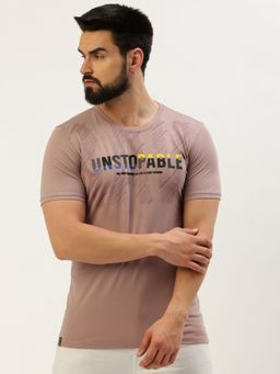 SHOWOFFFF - Men Round Neck Short Sleeves Typography Mauve Slim Fit T-Shirt