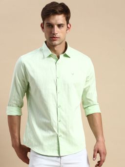 SHOWOFFFF - Men Spread Collar Striped Lime Green Slim Fit Shirt
