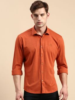 SHOWOFF - Men Spread Collar Rust Slim Fit Textured Shirt