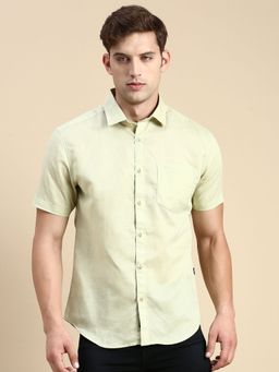 SHOWOFF - Men Spread Collar Sea Green Slim Fit Solid Shirt