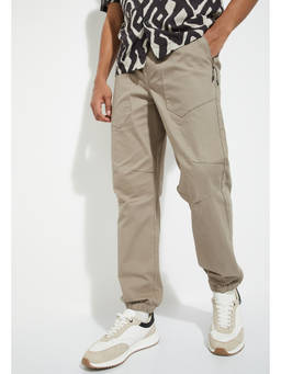 max - Beige Men Solid Relaxed Fit Jogger