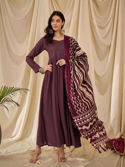 InWeave - Dusty Mauve Sweetheart Dress with Dupatta (Set of 2)