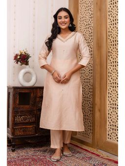 Kohsh - Women Beige Silk Blend Solid Straight Kurta