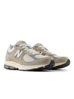 New Balance - Men Beige Sneakers