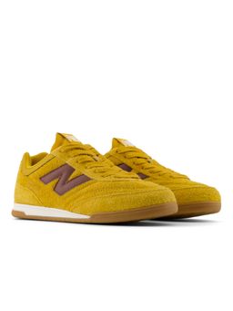 New Balance - Men Yellow Sneakers