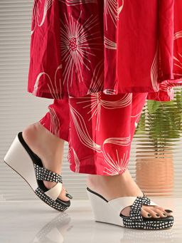 Valentino - Women Premium Black Wedges