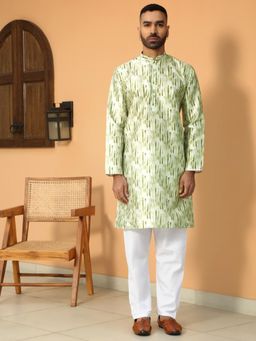 Kraft India - Silk Blend Tie-Dye Printed Mandarin Neck Green Kurta with Pyjama (Set of 2)