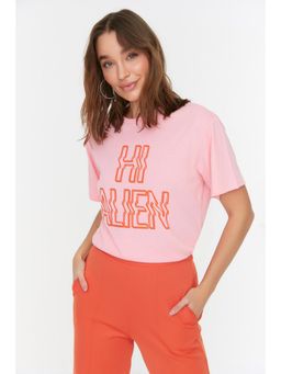 Trendyol - Women's Comfortable Pink T-shirts