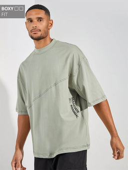 Styli - Men Grey Contrast Stitch Detail Boxy Fit Cotton Tee with Wide Neck Rib