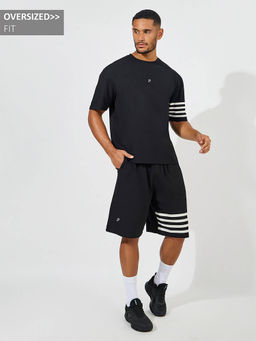 Styli - Men Black Oversized Stretch Pique Knit Tee with Hem Striped Shorts (Set of 2)