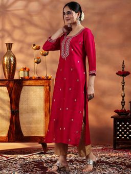 Libas - Red Pull On Three Fourth Sleeves Straight Kurta