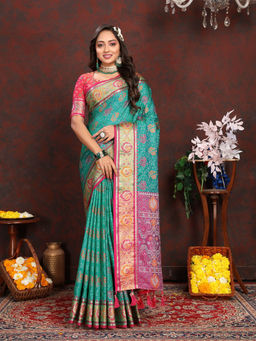 EXCLUSIVA - Women See Green Color Kanjeevaram Patola Silk Saree with Unstitched Blouse