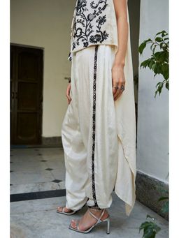 Twenty Nine - Lace Highlights Side Tulip Dhoti