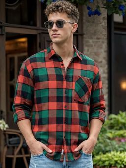 Bewakoof - Mens Green And Red Checked Oversized Casual Shirt