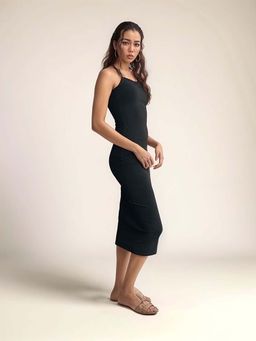 Outzidr - Black Strappy Fitted Midi Dress (S)