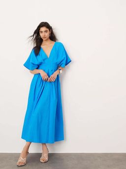 Outzidr - Blue V Neck Fit and Flare Midi Dress