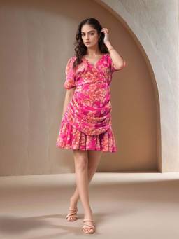 Outzidr - Pink Layered Front Printed Mini Dress