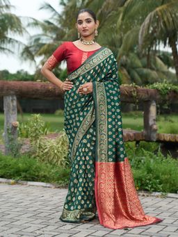 Varanga - Green Woven with Zari Work Women's Kanjivaram Saree with Unstitched Blouse