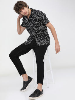 HIGHLANDER - Men Black Slim Fit Printed Casual Shirt