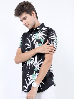 HIGHLANDER - Men Black Slim Fit Floral Shirts