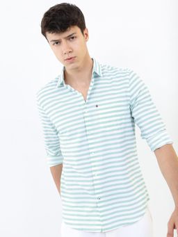 HIGHLANDER - Men White Slim Fit Horizontal Striped Casual Shirt