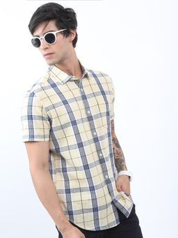 HIGHLANDER - Men Checked Yellow Slim Fit Shirt