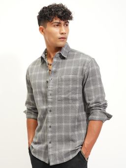 HIGHLANDER - Men Grey Dobby Checked Relaxed Shirt