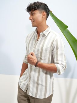 HIGHLANDER - Men White Waffle Dobby Stripe Shirt