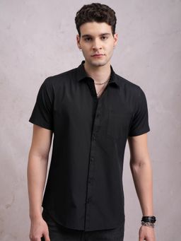 HIGHLANDER - Men Black Solid Slim Fit Shirt