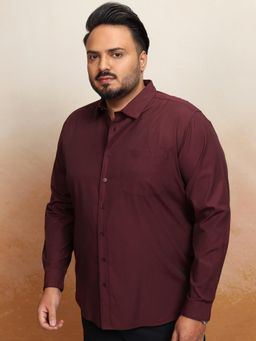 HIGHLANDER - Men Burgundy Solid Plus size Regular FIt Casual Shirt