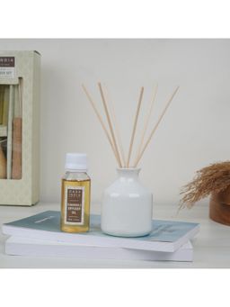 The Decor Mart - Chamomile Reed Diffuser with 100ml Oil and 6N Reed Sticks