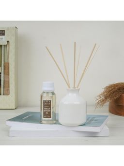 The Decor Mart - Vanilla Reed Diffuser with 100ml Oil and 6N Reed Sticks