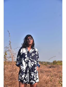 WHY SO BLUE - Women Navy Blue Printed Nala Co-Ord (Set of 2)